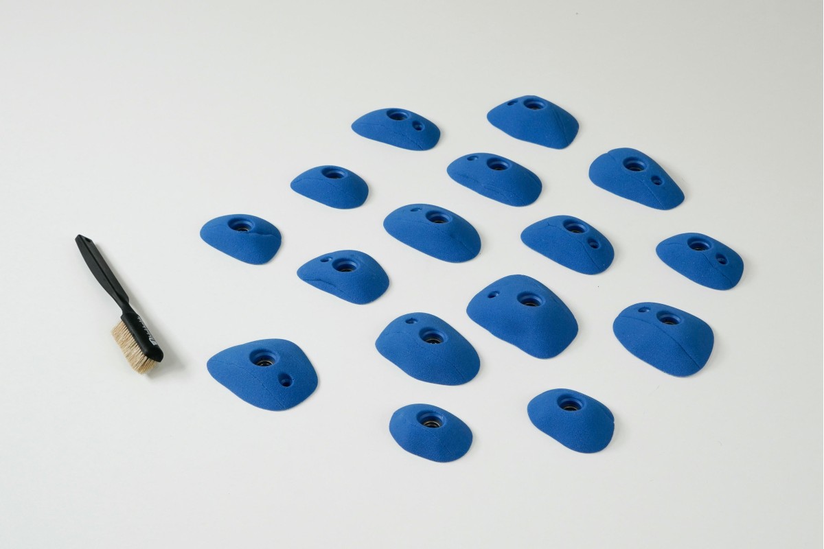 Coasts - Slopy Footholds