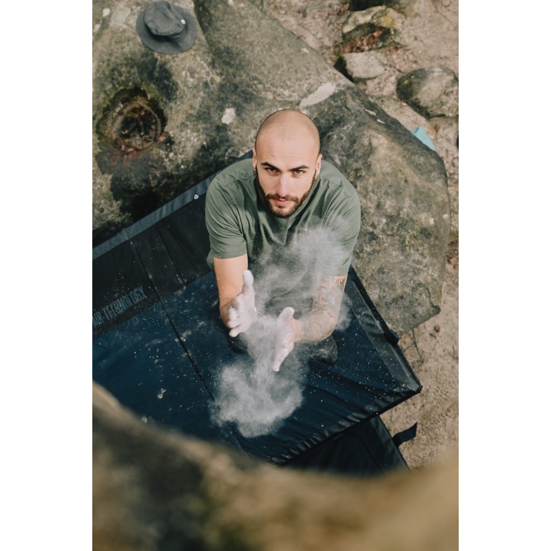 Grand Guts - Dark night