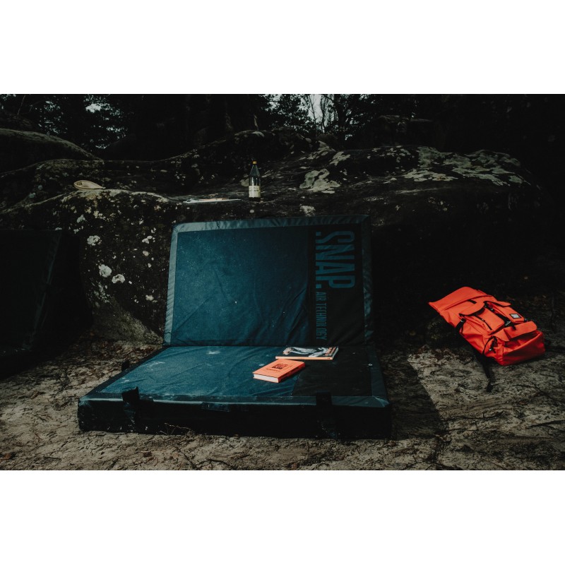 Grand Guts - Dark night