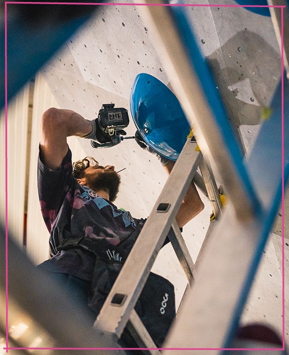 How to set a route or a boulder?